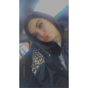 Meet your Posher, Erica